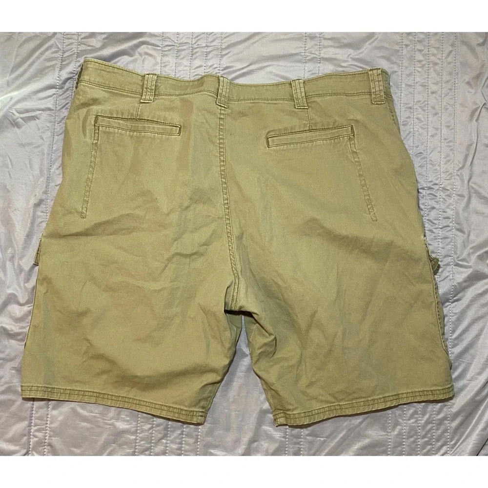 Wrangler Mens Relaxed Fit Cargo Shorts Khaki Cotton Spandex Blend Sz 42 Rip Stop
